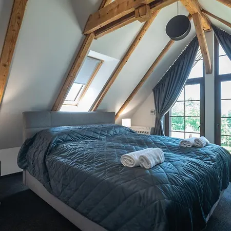 Woody - Smart Luxury *