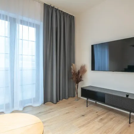 Woody - Smart Luxury *