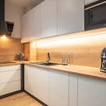 Woody - Smart Luxury 아파트 *